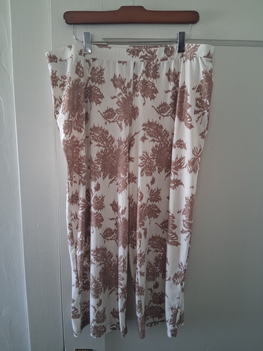 Gilligan & O’Malley Sleep Pants XL Beige White Floral Soft Stretch Pajama Bottom
